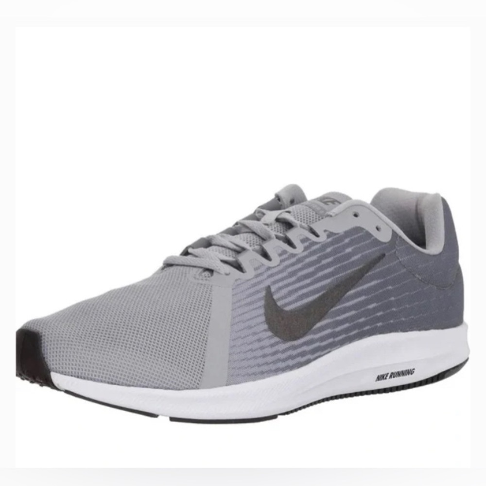 Nike Downshifter 8 sneakers size 7